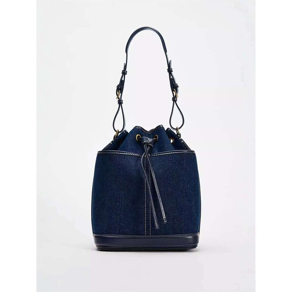 Autumn/Winter New Denim Hand Bill Shoulder Fashion Canvas Bucket Bag