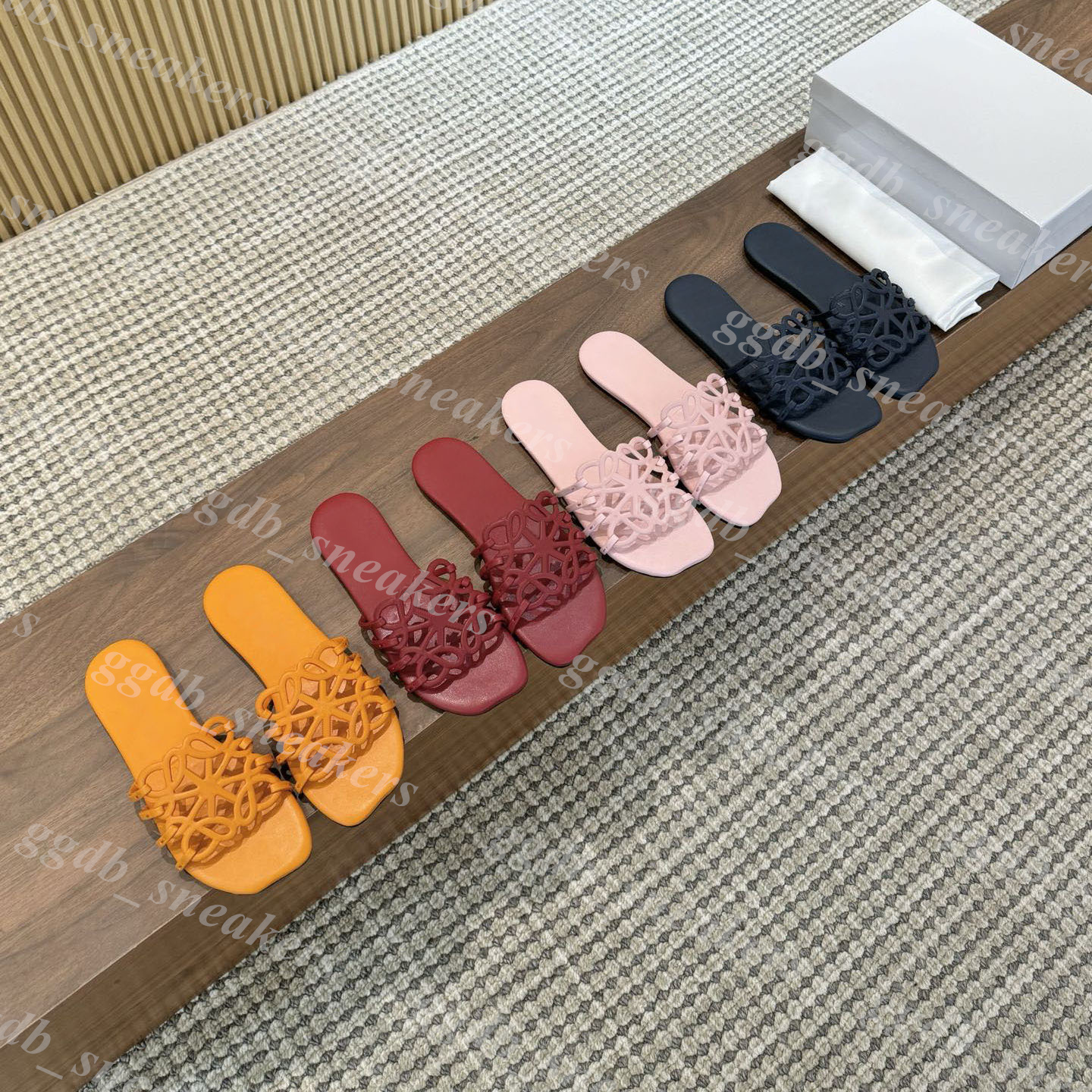Designer Sandals Women Interlocking Slides Rubber Slippers Ladies Flat Beach Jelly sandals Blue Summer Fall Outdoor Waterproof Luxury Size 35-41 With Box