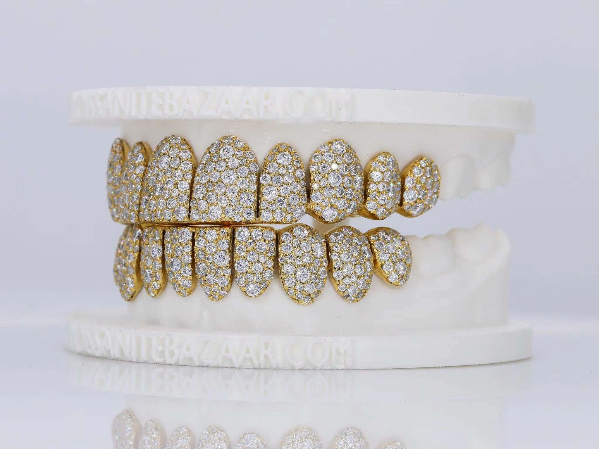 modern Moissanite Grillz Iced Out Custom Teeth Set for Men and Women Hip Hop Diamond Tooth Caps Top Bottom Gold Silver Options