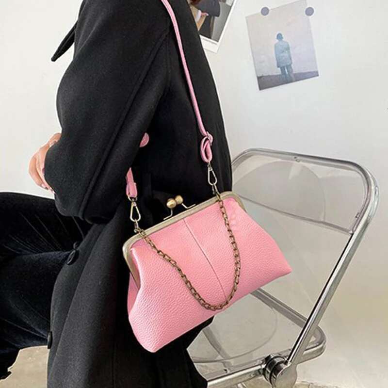 Vintage Soft Skin Shell New Lychee Pattern Handbag Simple And Versatile Shoulder Clip Chain Crossbody Women's Bag