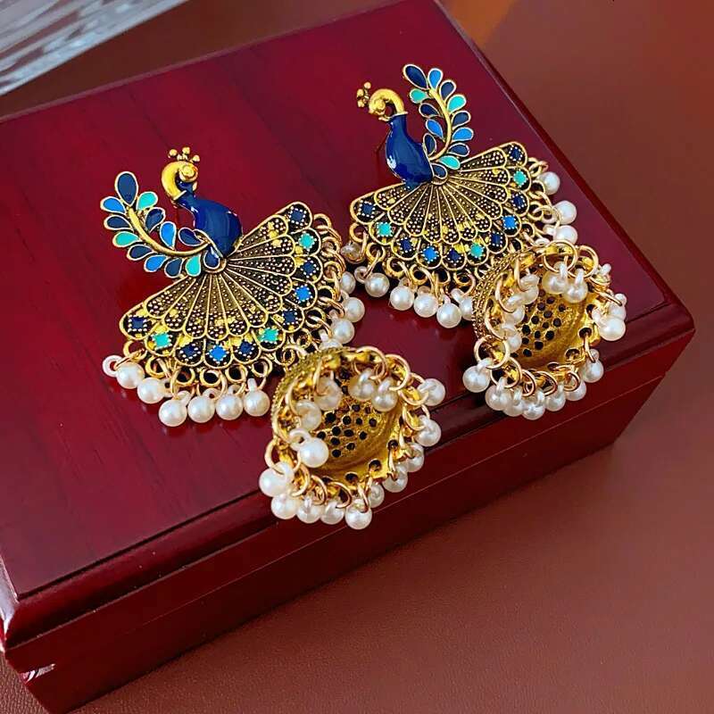 2024 Vintage Pearl Earrings For Women Steel Needle Pea Oil Round Fringe Drop Earring Party Fashion Jewelry Gifts