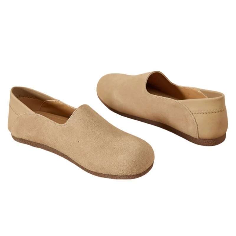 Round Head Comfortable Casual Lightweight Sports Flat Fashion Designer New Women Lazy Slip on Shoes