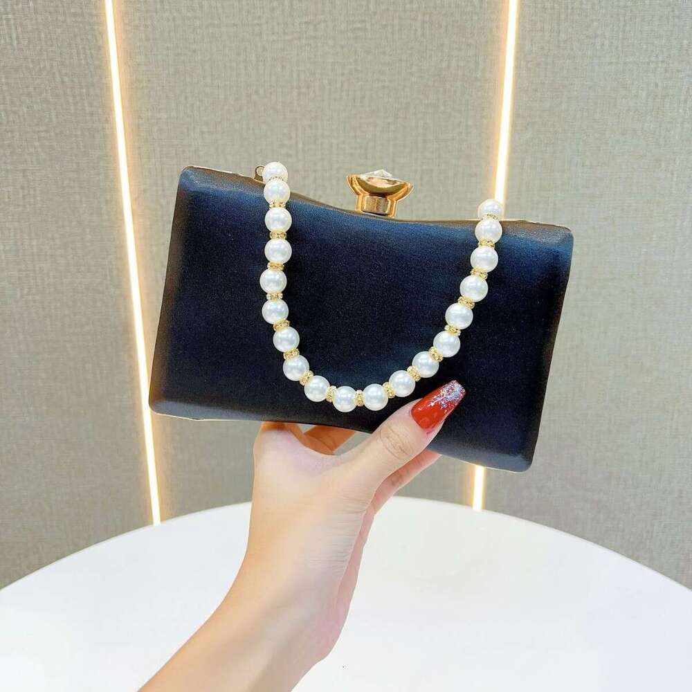 Dinner Bag New Fashionable Exquisite Handbag Pearl Chain Versatile Diagonal Cross Banquet Bag KQ