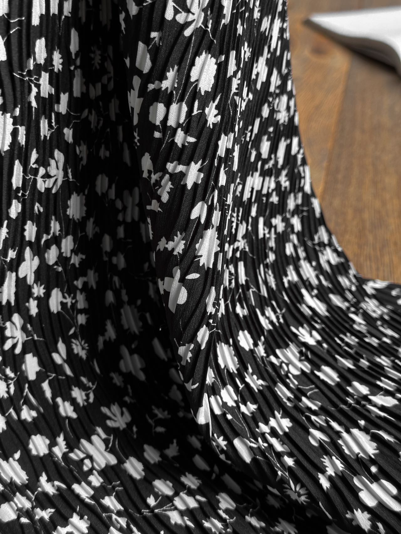 CC Paris 2025 Reactive printed lace dress Fashion Week Show Customized Fashion Tailored clothing womens Fashion Paris.M394