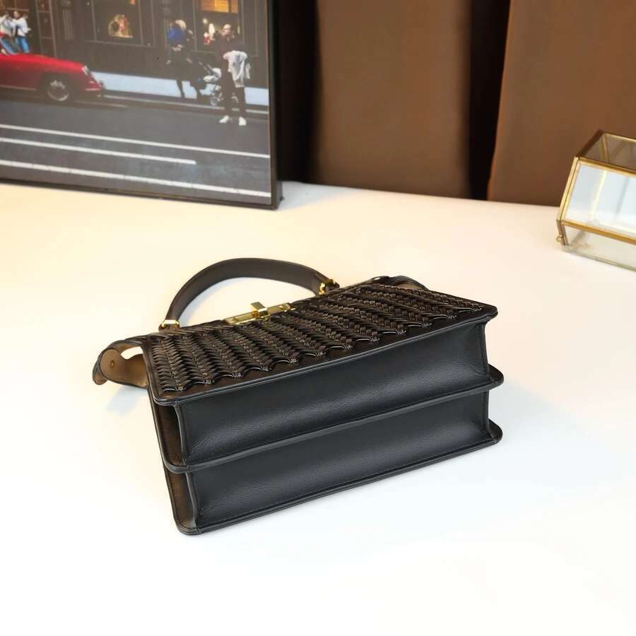 New Fashionable Kelly Women's Handbag Casual Commuter Large Capacity Shoulder Crossbody Bag Trendy Woven Design