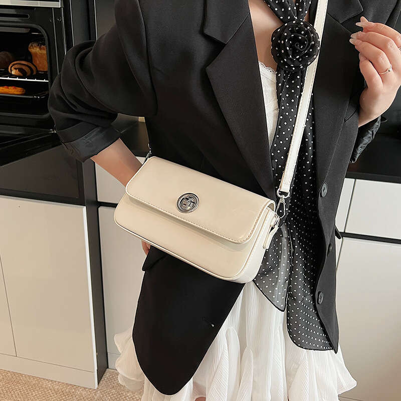 Texture Simple Small Square for Women 2025 Spring New Collection Solid Color Versatile Crossbody Korean Edition Underarm Bag