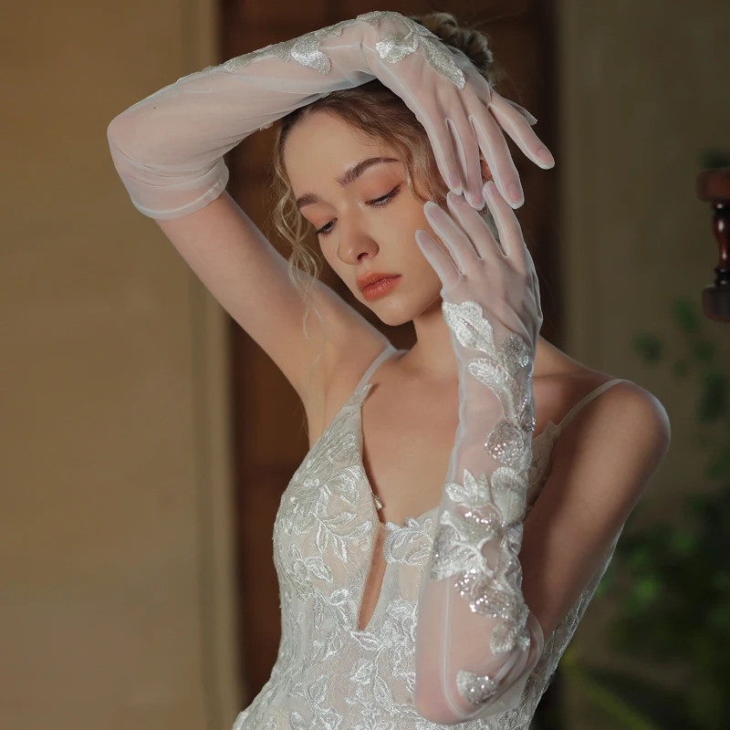 WG152 high-end lace flower wedding gloves European white chiffon long wedding accessory 250430