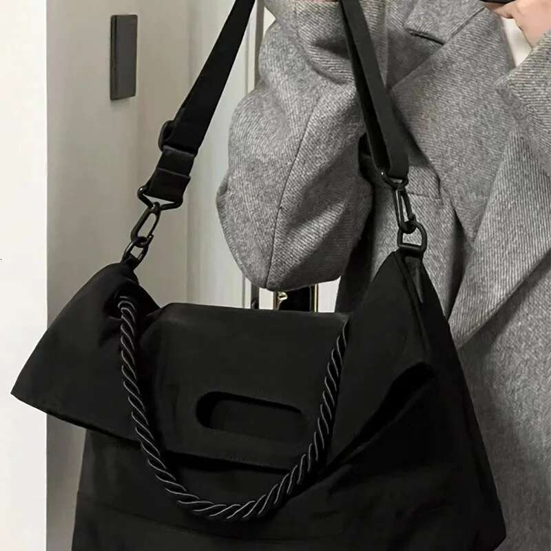 2024 New Large Capacity Crossbody Solid Color Oxford Nylon Shoulder Messenger Bag, Tote Bag For School, Commute