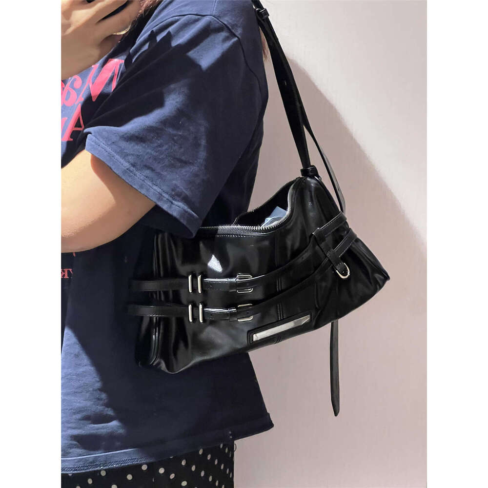 Niche Design Tote 2025 New Classic Fashion Motorcycle Korean Versatile Underarm Single Shoulder Bag Trendy