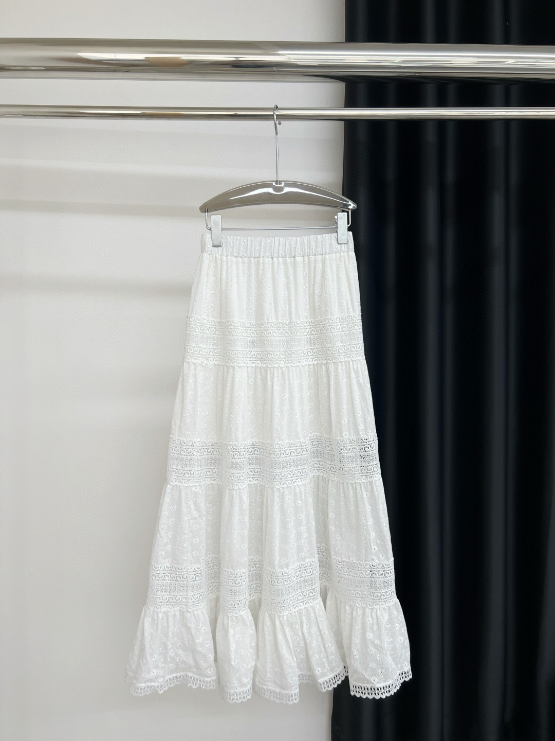 2025 Lace pattern dress Fashion Week Show Customized Fashion Tailored clothing womens Fashion Paris.M399