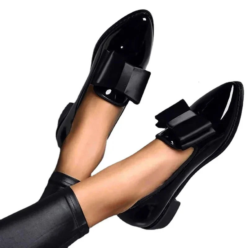 Womens Loafers Bow Pointed Toe Flat Shoes for Women Patent Leather Daily Casual Shoes 250421