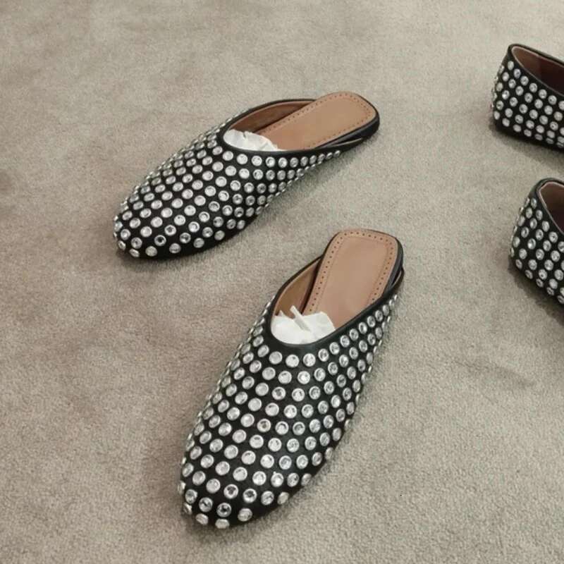 High Quality Women Fashionable Rhinestone Slippers Comfortable Closed Casual Outdoor Punk Flat Shoes Mules