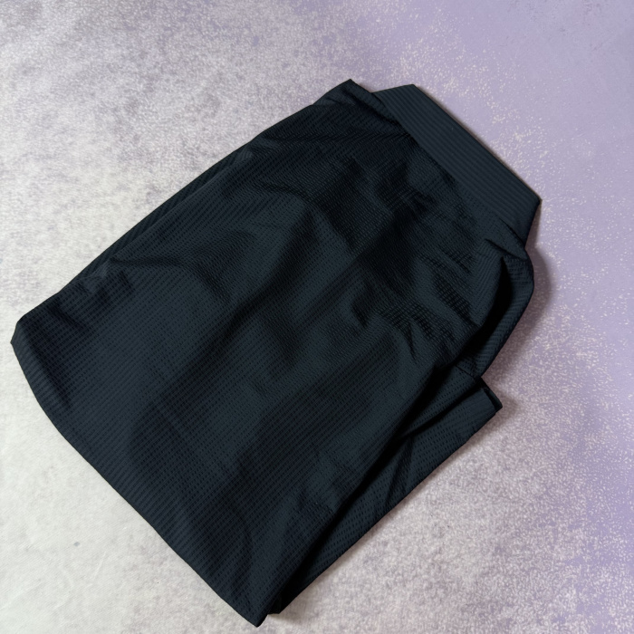 P108 luxury hidden link 5A masrter quality Versatile Feminine Layering Piece: Lightweight Mixed Fabric Pullover