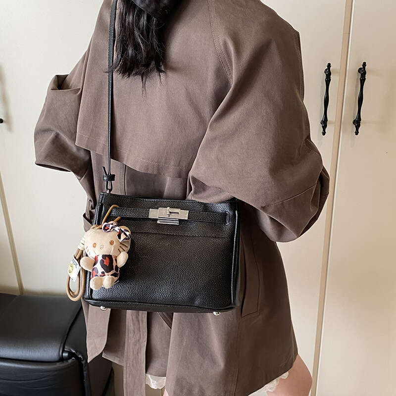 Small Niche Design Commuting Kelly New Lychee Pattern Simple Shoulder Temperament Versatile Hand-Held Crossbody Bag