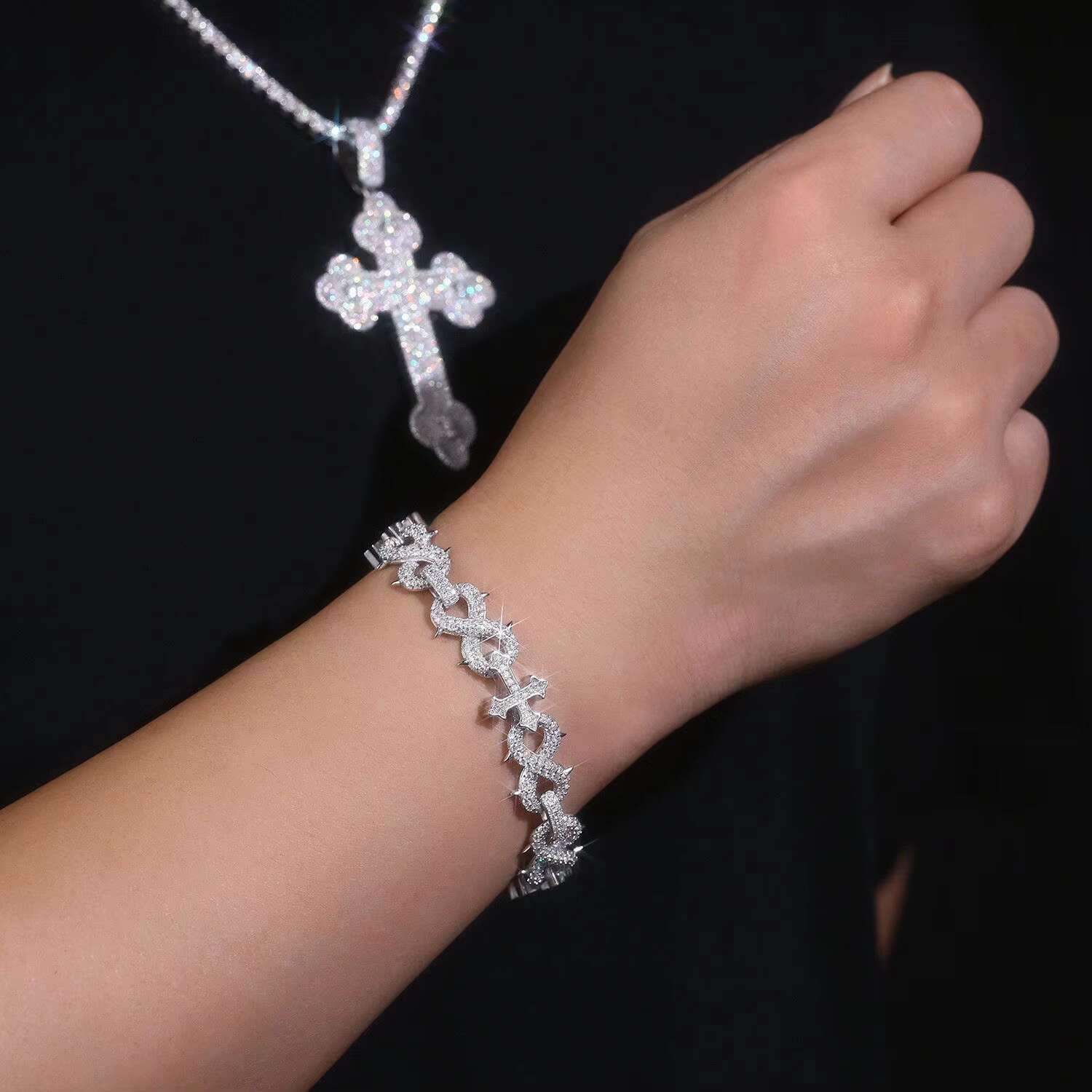 Luxury Hip Hop Jewelry 13MM Iced Out 925 Silver Gold Plated VVS D Color Infinity Link Cross Moissanie Cuban Link Bracelet