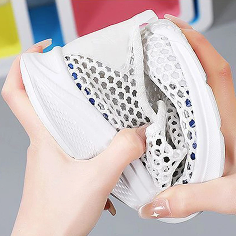 Lightweight womens shoes summer breathable thin mesh casual shoes soft soled sports shoes beach stream tracking shoes 250430