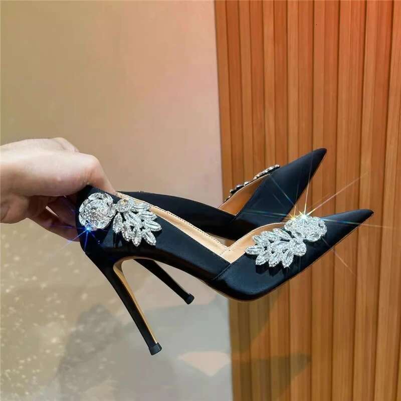 Spring and summer new pointed shallow silk rhinestone single shoes thin high-heeled banquet dress small size women's sandals