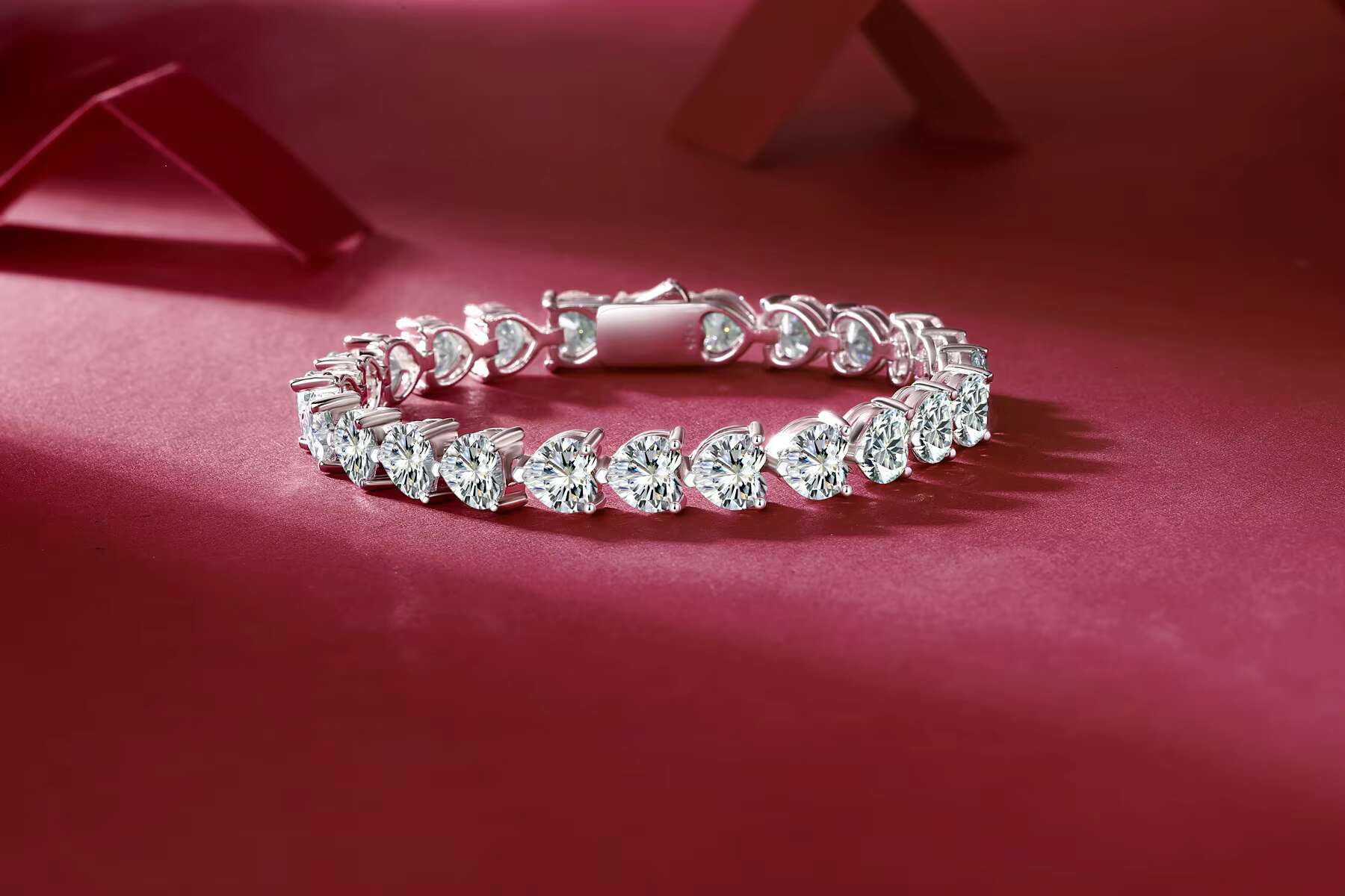 Elegant 1 Ct Heart Lab Moissanite Tennis Bracelet 18K Gold Plated 925 Sterling Silver Tennis Chain for Men and Women Party
