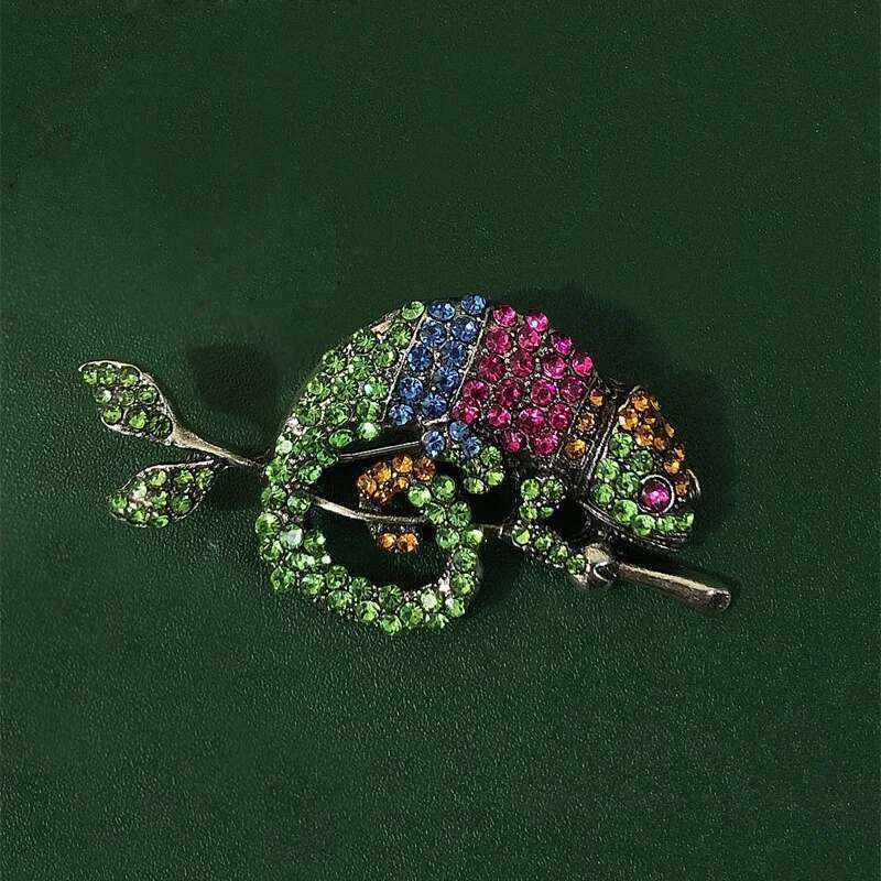 Personality Creative Alloy Rhinestone Chameleon Brooch High-End Wild Animal Pin Fashion Insect Jewelry Corsage