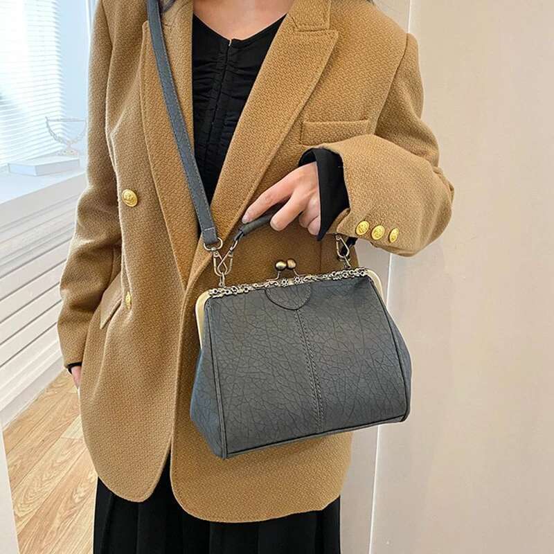 Shell 2024 New Europe and The United States Retro Burst Crackle Pu Simple Youth Shoulder Bag