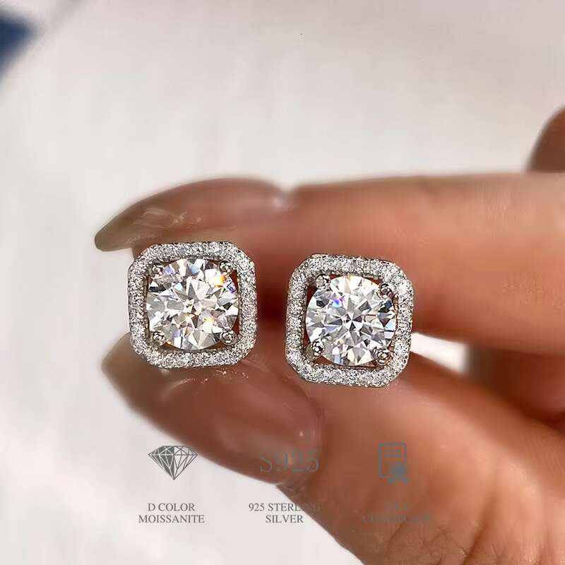 New Luxury 925 Sterling Silver Full Drill Square Stud Earrings 0.5/1ct Moissanite Fine Jewelry Weddings Bridal Earrings