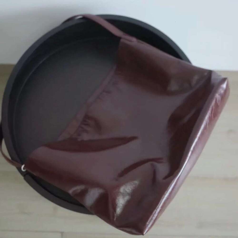 New Nichedesign Korean Style Casual Tote Simple Genuine Leather Bucket Women's Crossbody Bag Motorcycle Equipment Access