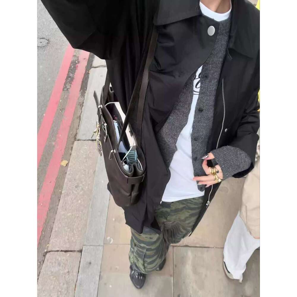 Commuter Underarm 2025 Autumn/Winter Extremely Simple Fashion Versatile Handbag Tote Style High End Single Shoulder Bag