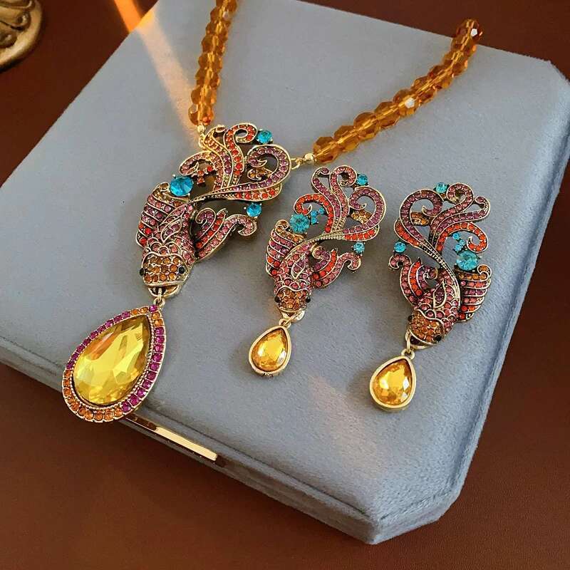 Vintage Koi Set Wedding Earrings Necklaces For Women 2025 Fashion Light Inlaid Rhinestone Bride Jewelry Wholesale