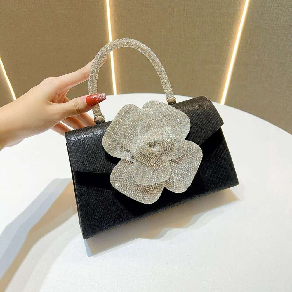 Dinner Bag Personalized Handheld Bag Set With Diamond Roses Super Hot Banquet Bag Cross Shoulder Straight French Style KQ