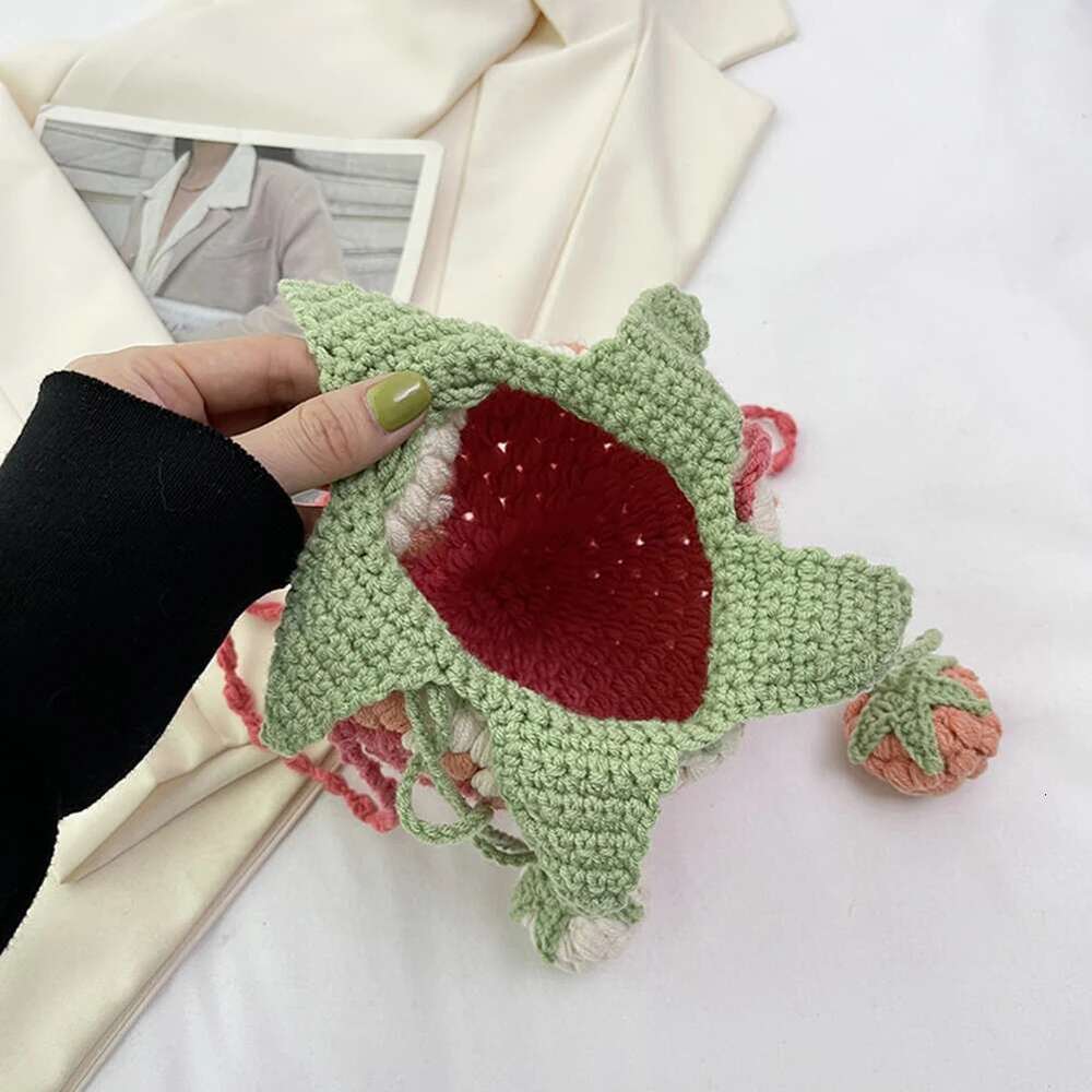 Novelty Handmade Strawberry Knitted Crossbody DIY Personalized Crochet Wool Small Satchel Bag Cartoon Cute Sling Purses