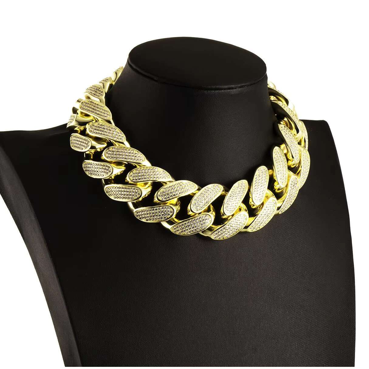 Promotion in Stock Iced Out Bling Silver Gold Plated Jewelry Micro Pave Cz 30mm Big Heavy Cuban Link Chain Women Necklace