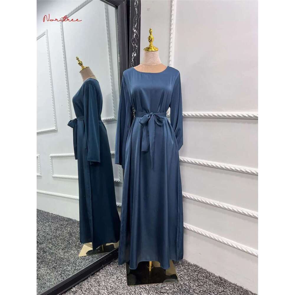 Fashion Satin Sliky Djellaba Dress Full Length Flare Sleeve Soft Shiny Abaya Dubai Turkey Muslim Islam Robe Wy921