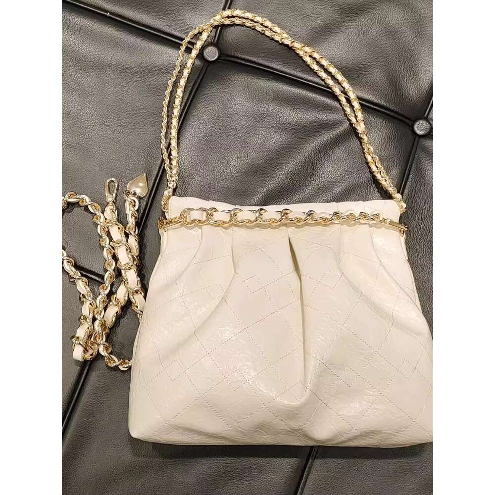 2025 spring/summer new niche fashion diamond grid chain wandering solid color soft leather texture shoulder crossbody bag
