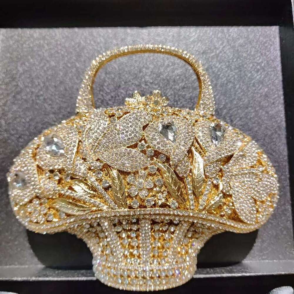 Dinner Bag New Flower Basket Inlaid With Diamonds Dinner Metal Hollow Rhinestone Women S Bag Banquet Hand Held Bag KQ