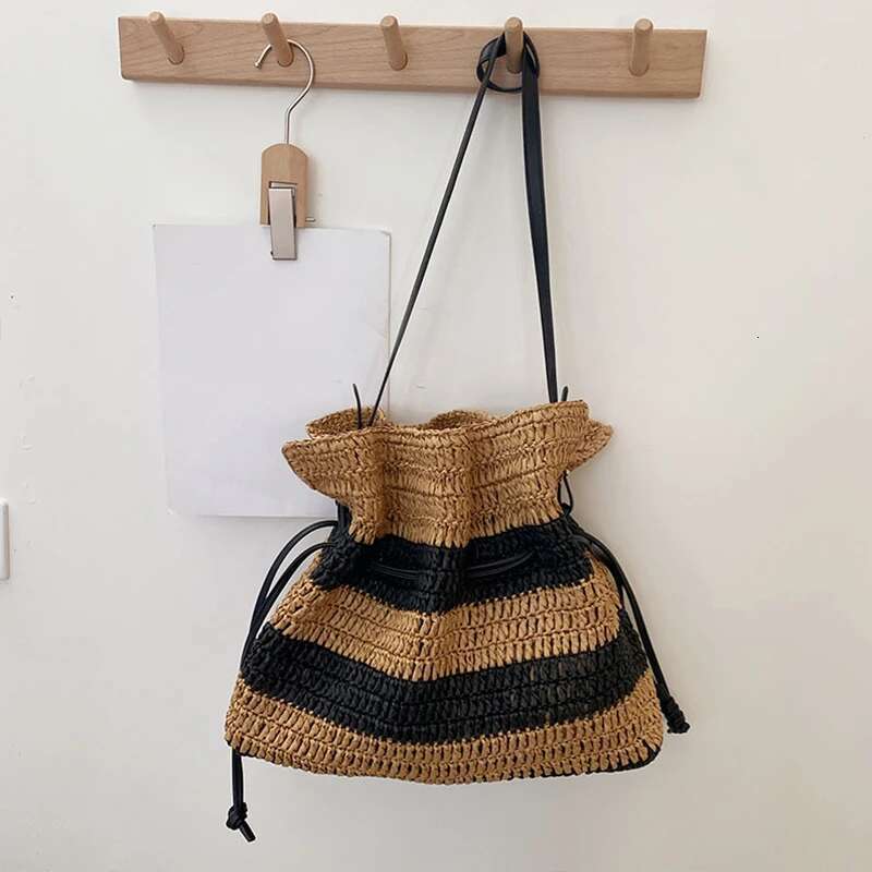 designer bag New Fashion Striped Woven Beach Single-shoulder Tote Straw Closed Women's Crossbody Bucket Bag