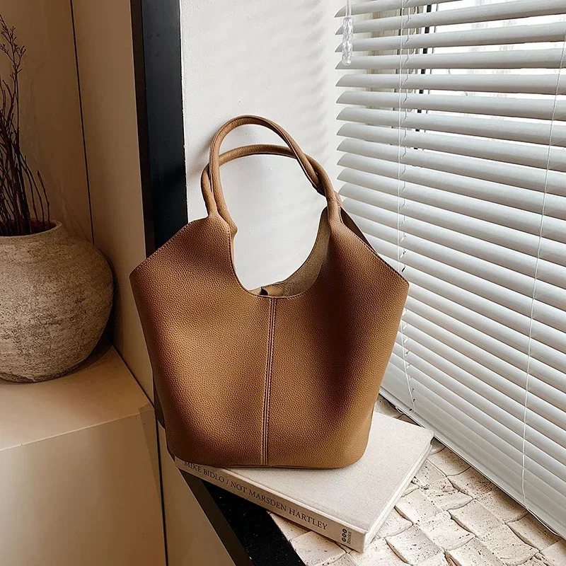Retro Simple Shoulder Bag Large Capacity Pu Leather Bucket Bag Womens Communicating Underarm Bag Fashion Womens Handbag 250427