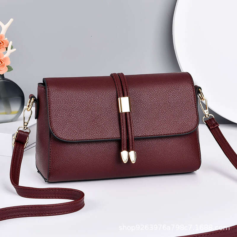 Middle aged small women's new trendy and versatile soft leather shoulder bags, elderly mothers' crossbody bags