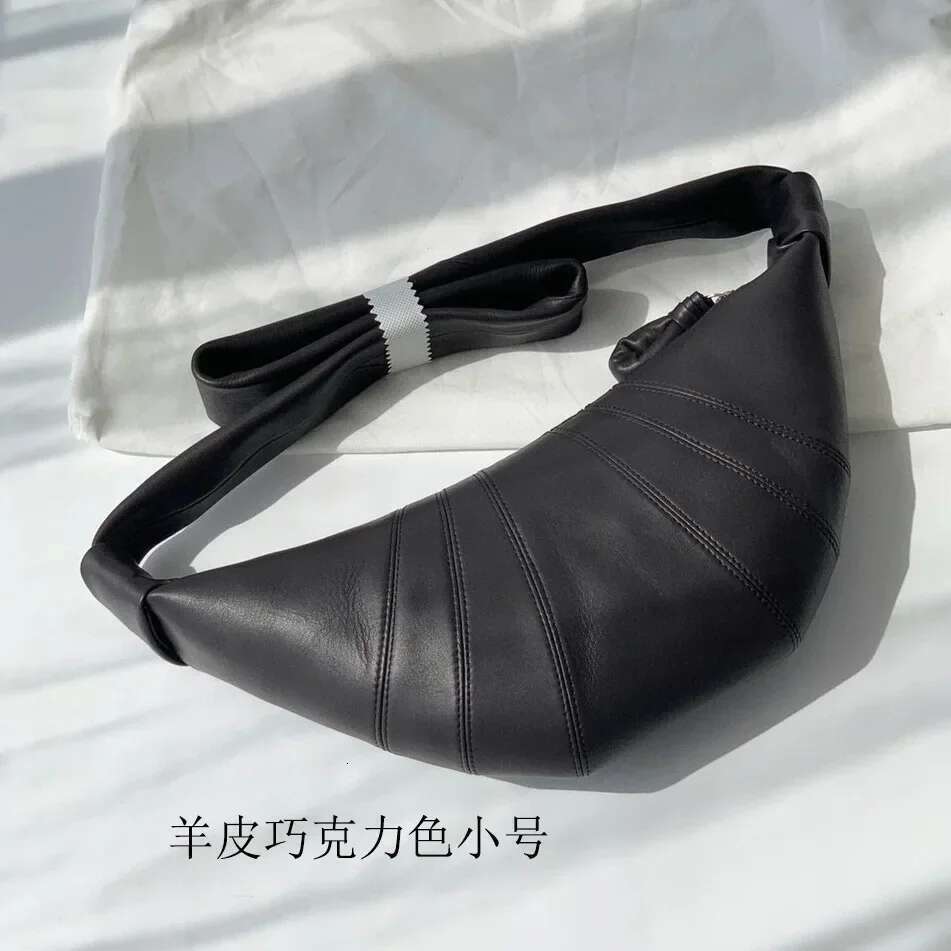 Designer New Lambskin Brand Croissant Fashionable Versatile Shoulder Crossbody Bag