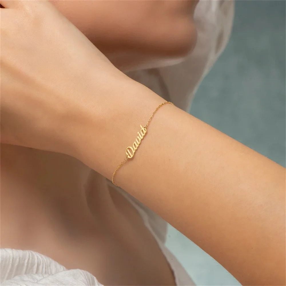 Customized Name Bracelets for Women Stainless Steel Gold Chain Personalized Font Pendant Adjustable Bracelets Charm Jewelry Gift 250430