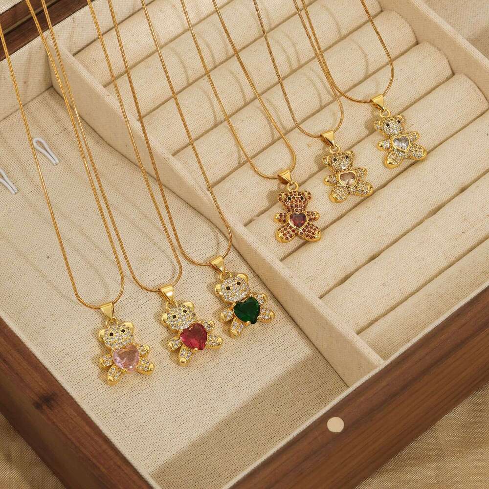 Version Of Korean Style New Fashionable, Light , Simple And Personalized Copper Material With Inlaid Teddy Bear Glass Dia Pendant Necklace Jewelry