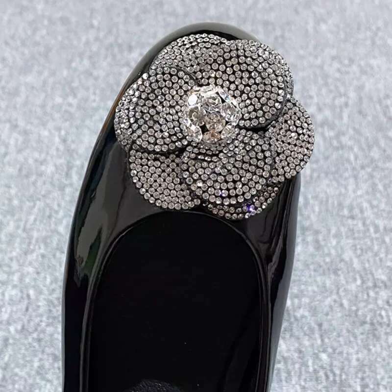 Brand Luxurious Rhinestone Soft Soled Flat Camellia Ballet Shoes Women Sandals Comfort Wedding Sho