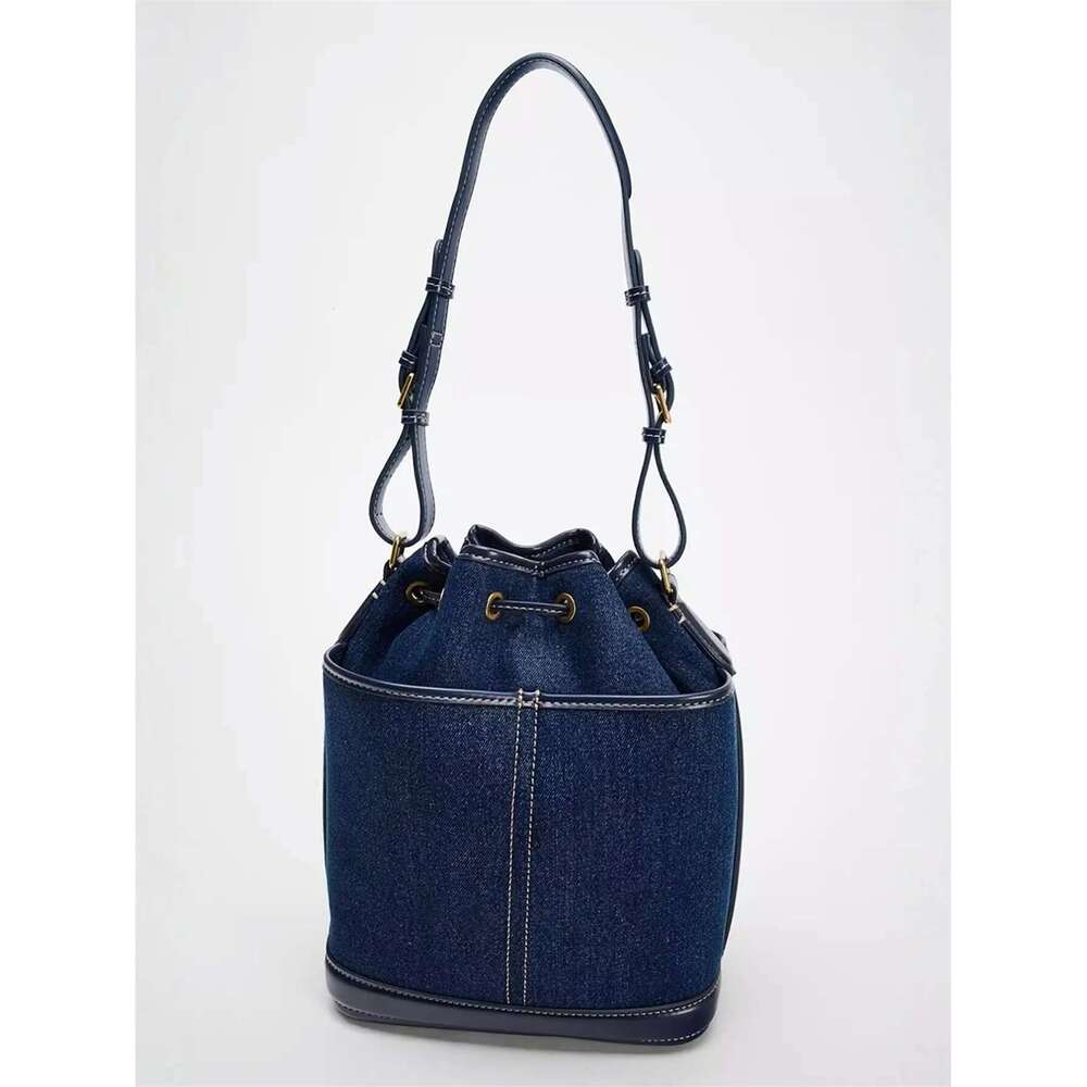 Autumn/Winter New Denim Hand Bill Shoulder Fashion Canvas Bucket Bag