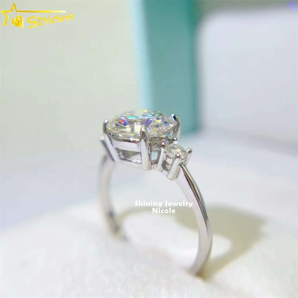 Wholesale Factory Price 3 Stones Round Brilliant Cut Moissanite Diamond S925 Sterling Silver Ring