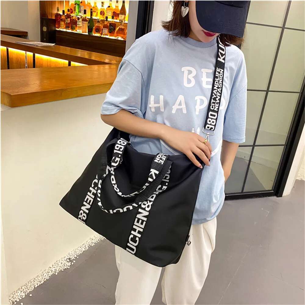 Casual Solid Color Ladies Shoulder Large Capacity Fashion Design Women Handbag High Quality Nylon Women's Travel Bags
