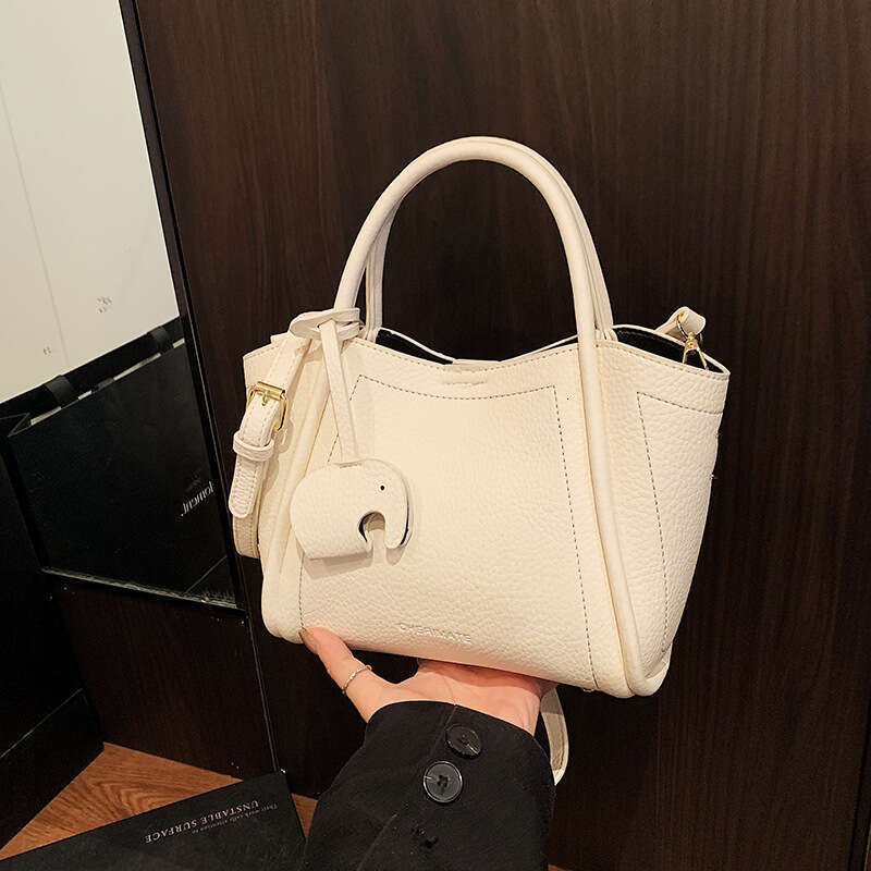 Premium Soft Leather for Women 2025 New Fashionable Versatile Handheld Bucket Bag, Casual and Simple Crossbody Mother Bag