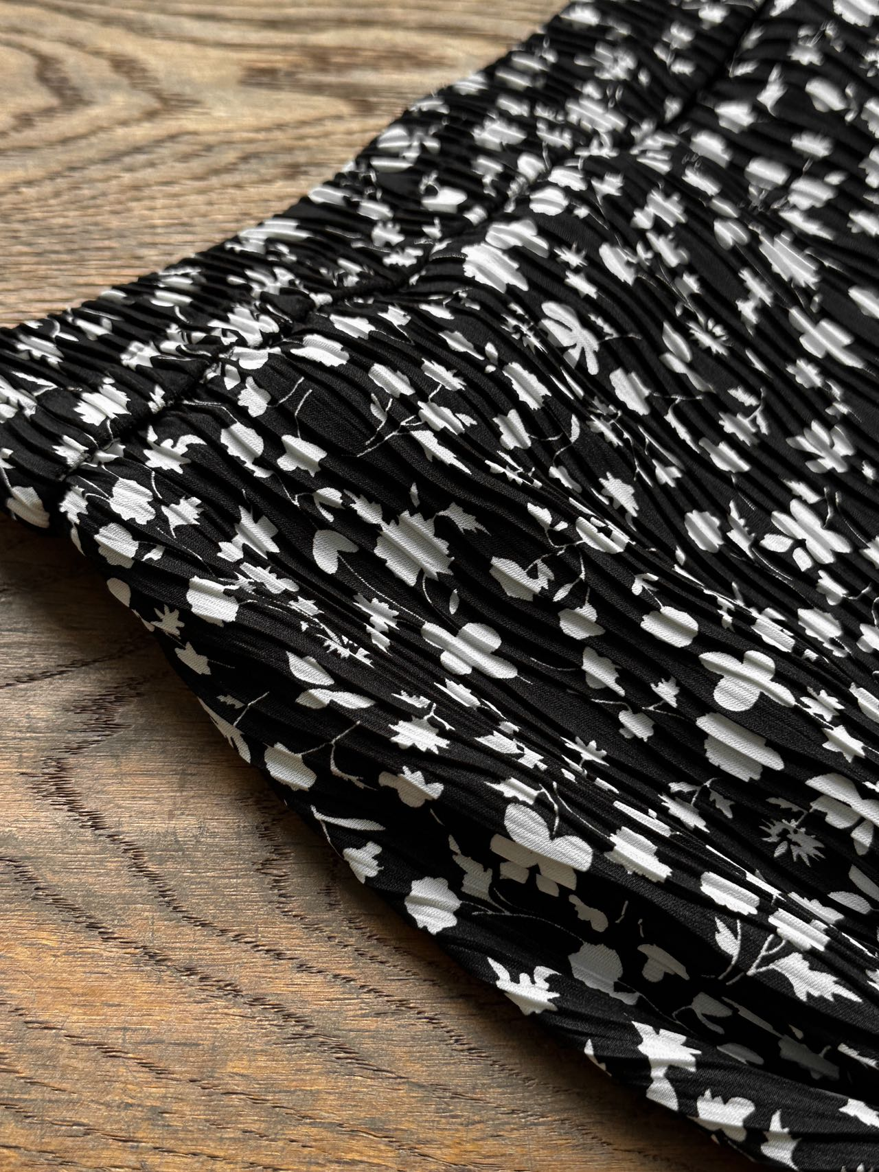CC Paris 2025 Reactive printed lace dress Fashion Week Show Customized Fashion Tailored clothing womens Fashion Paris.M394