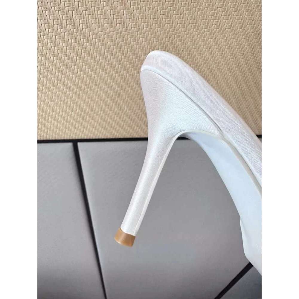 New Fashion Women's Shoes Pointed Rhinestone Ladies Slippers Satin Slip on High Heels Sexy Stiletto Single Strap Sandals