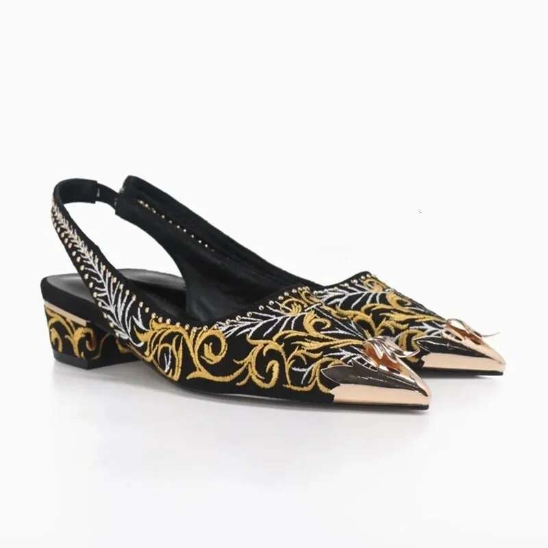 New Fashion Design Thick Heel Metal Pointed Toe Embroidered Women's Empty Back Sandals Rivet Decorated Shoes Women