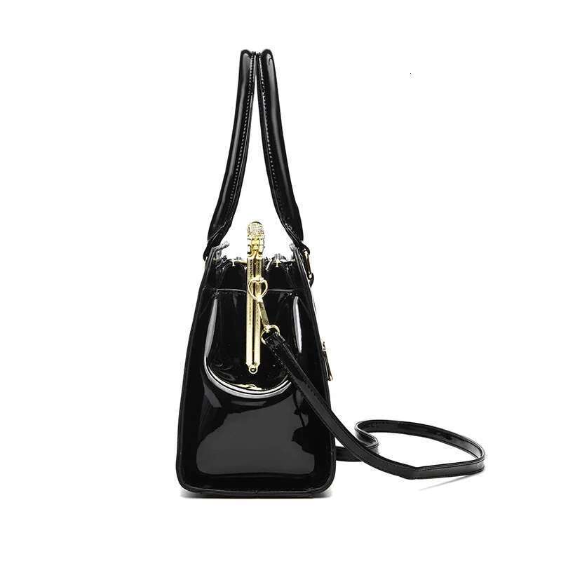 Spring and summer new patent leather metal buckle steel frame handbag banquet dress daily one-shoulder cross-body women's bag