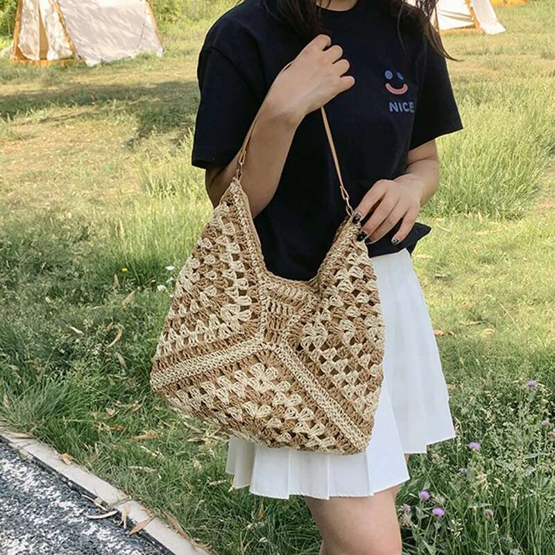 designer bag Popular Women's Woven Straw Shoulder Bag Medium Size Handbag With Handle For Beach Vacation